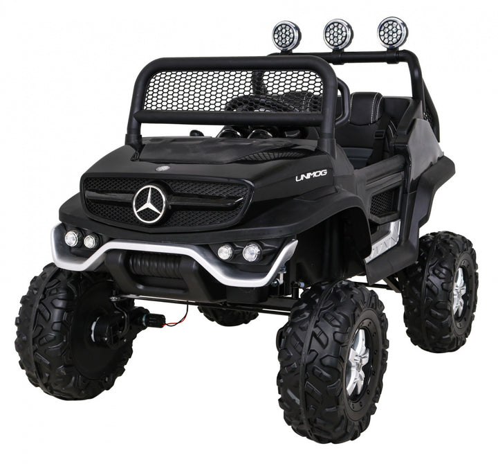 Mercedes BENZ UNIMOG - Crna