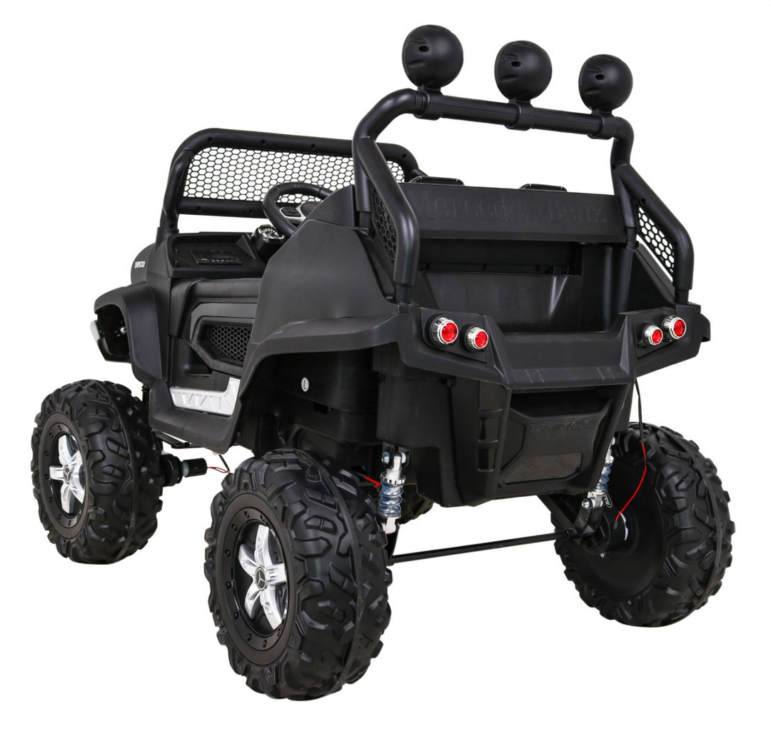 Mercedes BENZ UNIMOG - Crna
