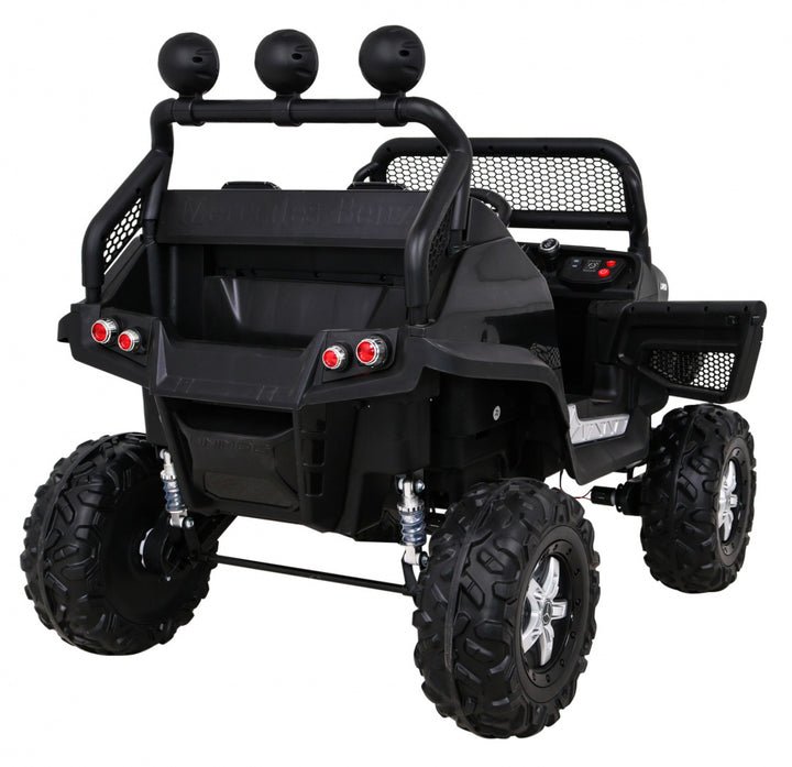 Mercedes BENZ UNIMOG - Crna