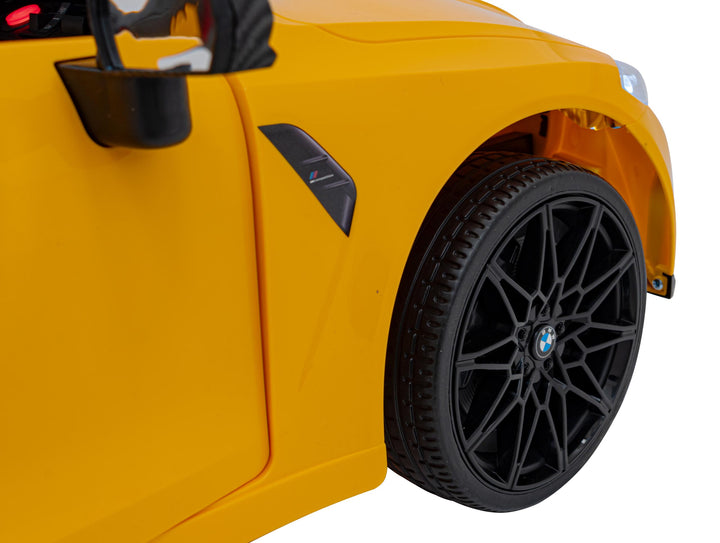 BMW M4 - Žuta