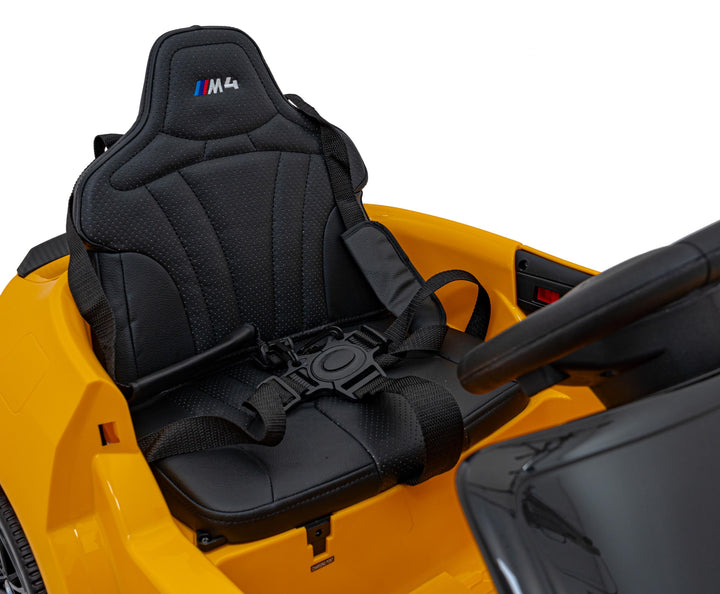 BMW M4 - Žuta