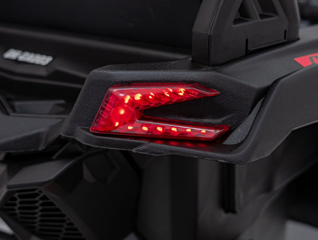 ATV CAN-AM Maverick - Crvena