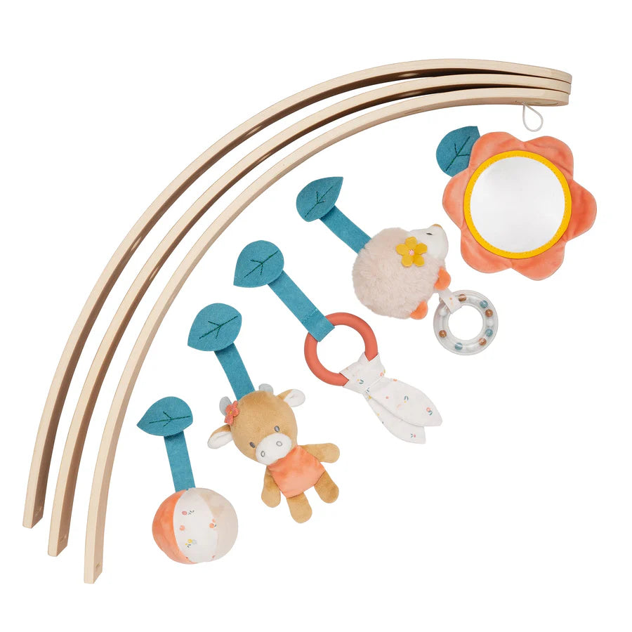 Podloga za igru s drvenim lukom Flo, Ernest & Oli