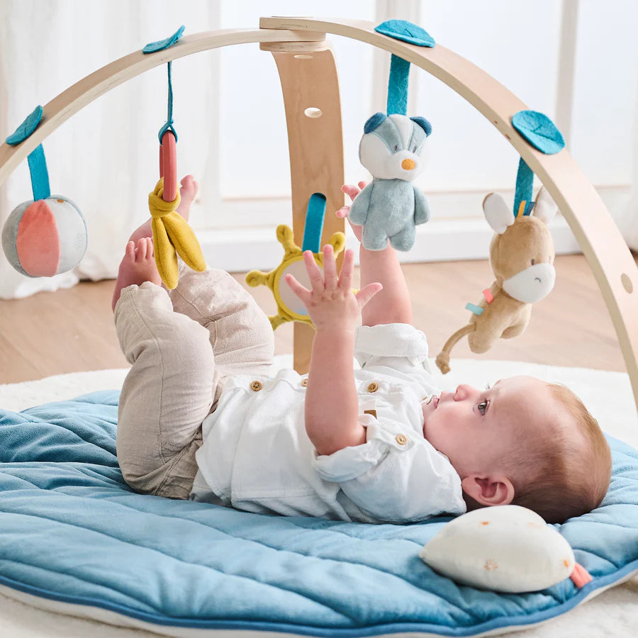 Podloga za igru s drvenim lukom Felix i Leo