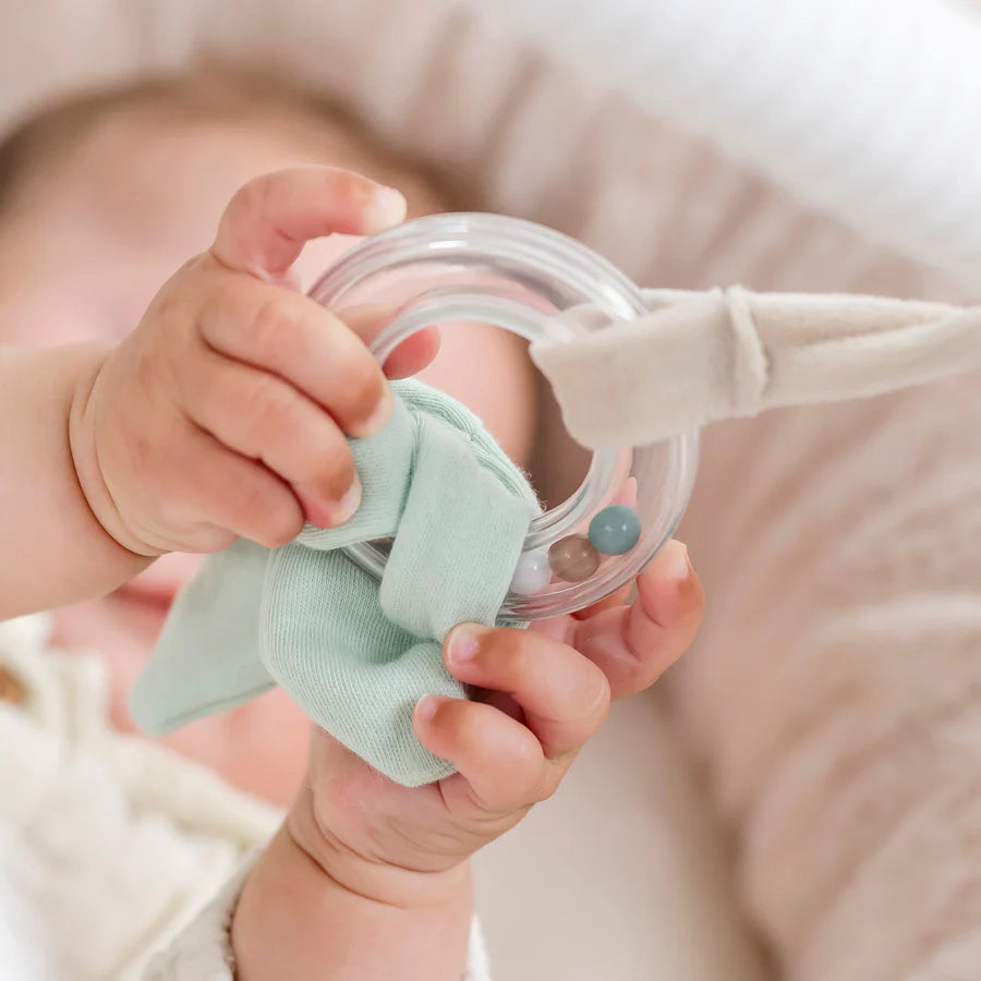 Podloga za igru s puf rubovima Flo, Ernest & Oli