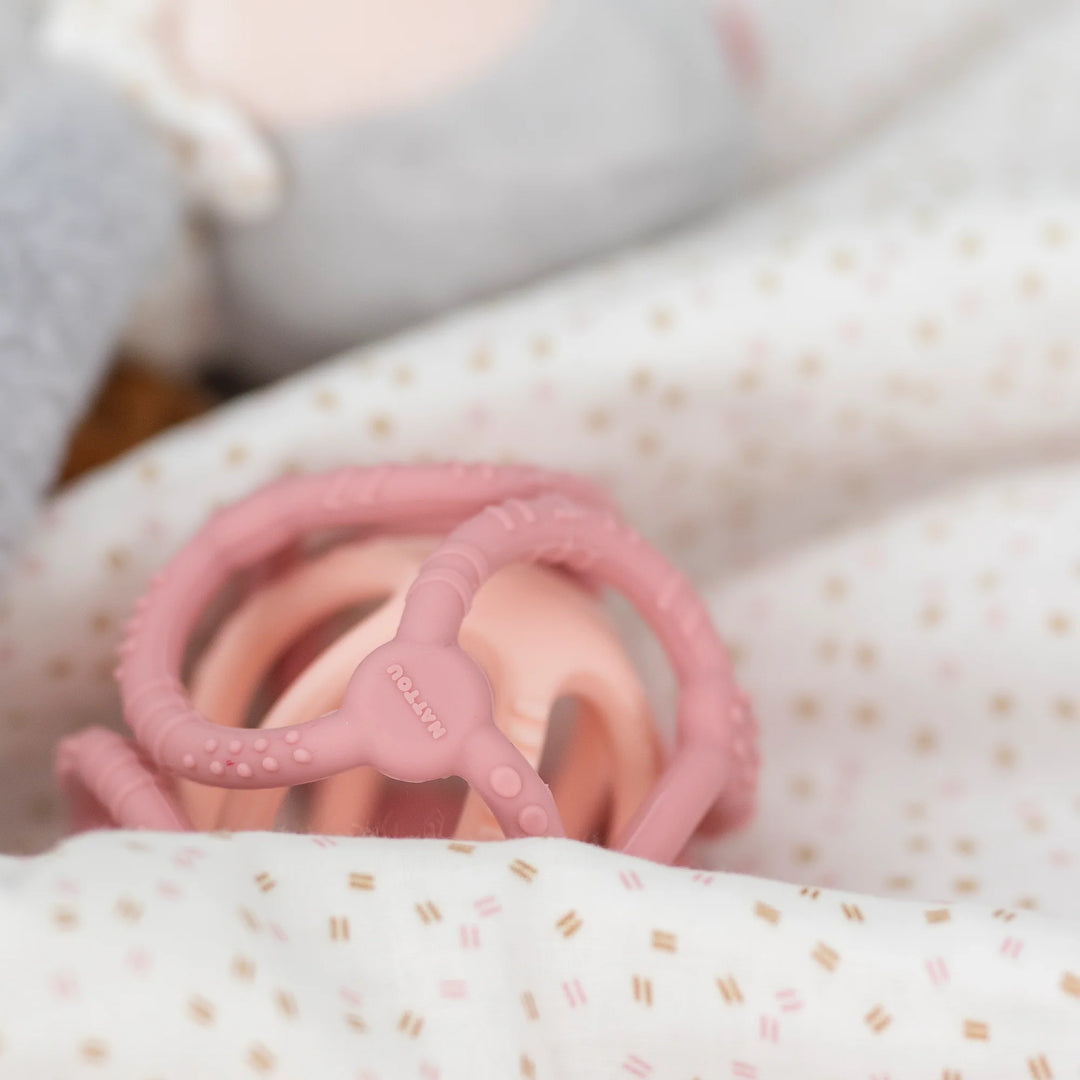 Nattou silikonske loptice pink