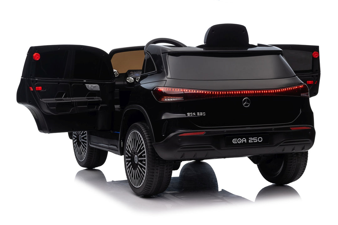 Mercedes Benz EQA 250 - Crna