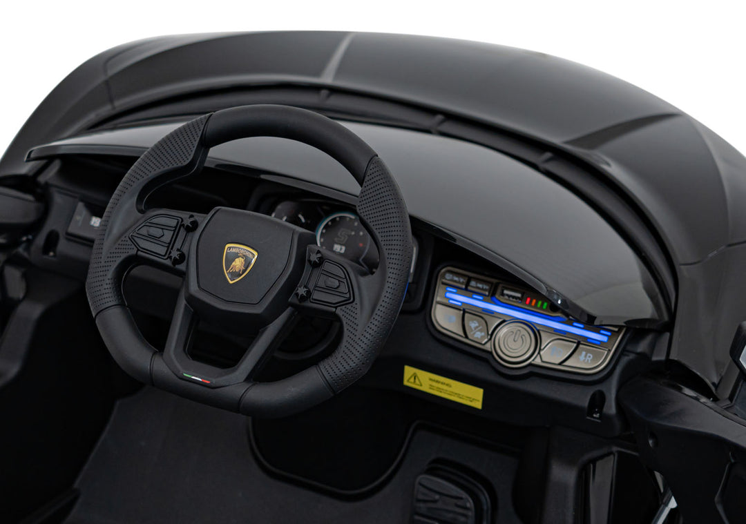 Lamborghini Revuelto - Crna