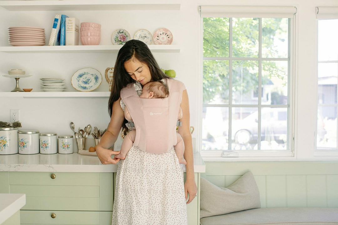 Ergobaby Embrace nosiljka Blush Pink