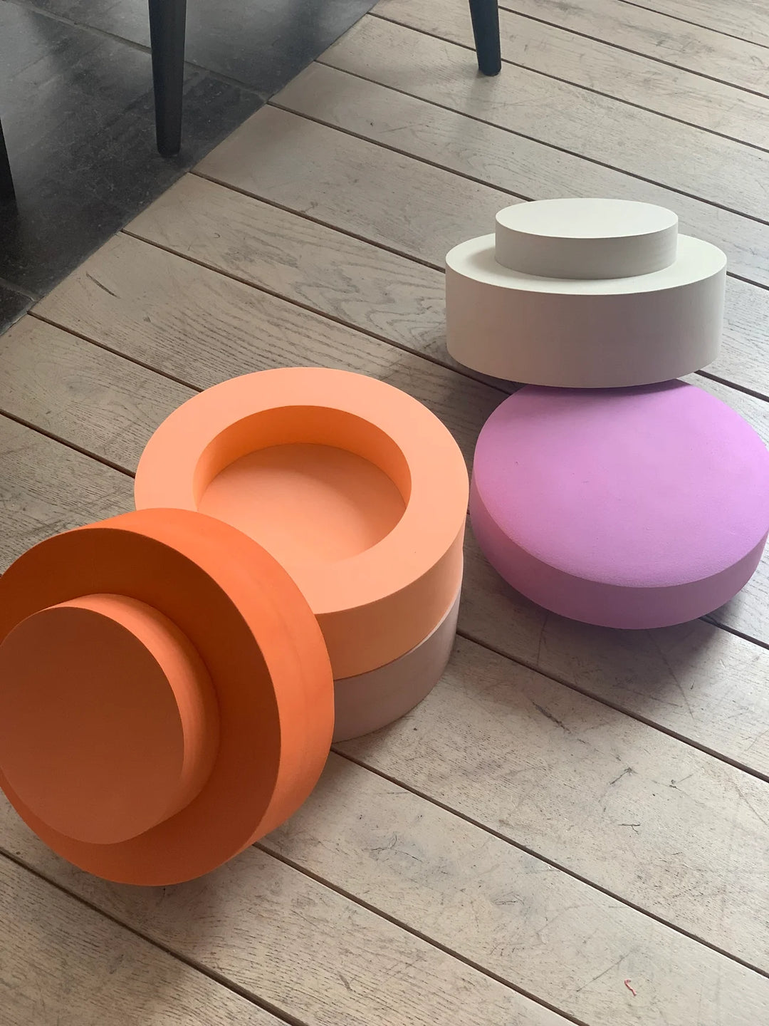 Moes Likovi za razvoj motorike - Rainbow Chair Earth