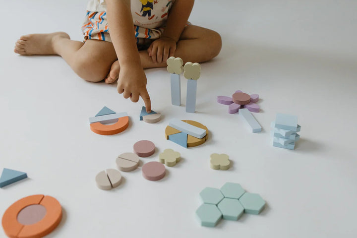 Moes Likovi za igru - Imagi Puzzle