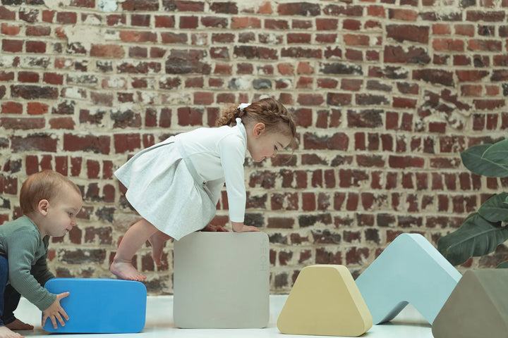 Moes Likovi za igru - Play Blocks Sky