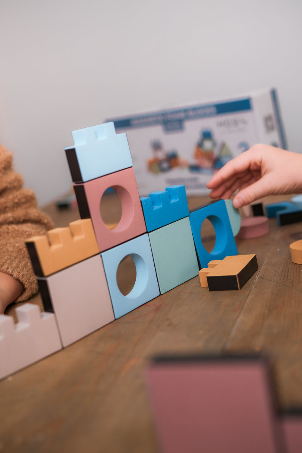 Moes Likovi za igru - Magnetic Building Blocks