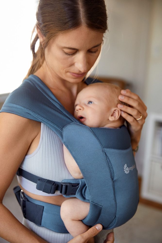 Ergobaby Embrace Soft Air Mesh nosiljka Blue