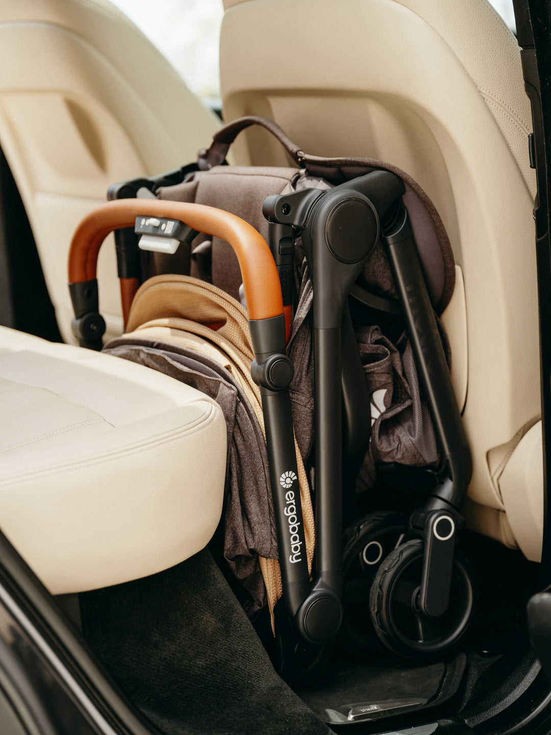 Ergobaby Metro 3 Deluxe kompaktna gradska kolica Camel