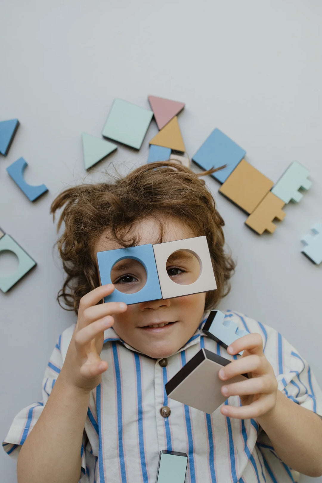 Moes Likovi za igru - Magnetic Building Blocks